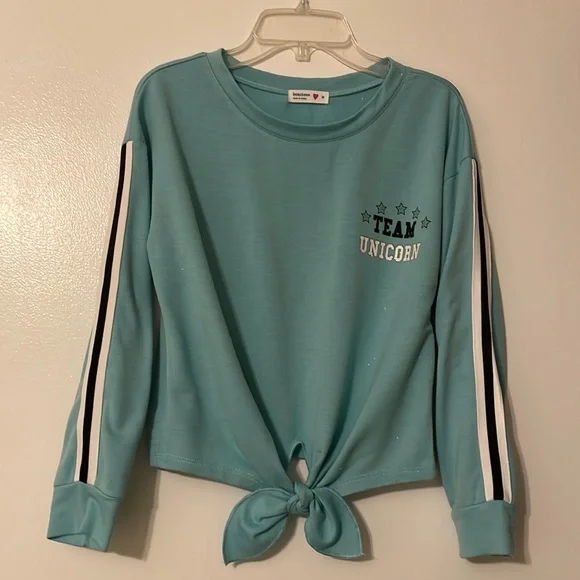 GIRLS TOP. - Picture 1 of 5